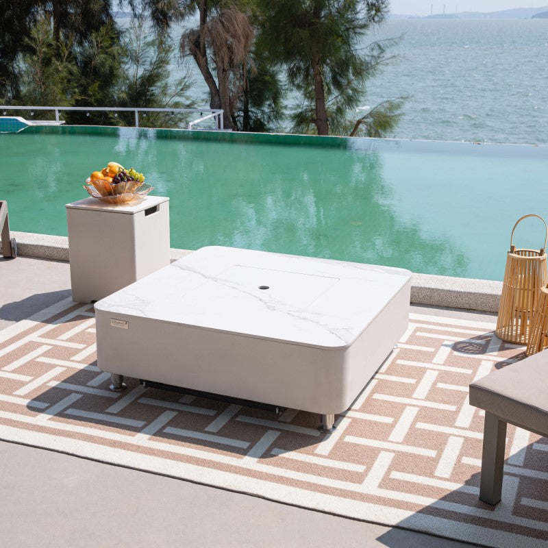 Elementi Plus Annecy Fire Table Outdoor with Lid