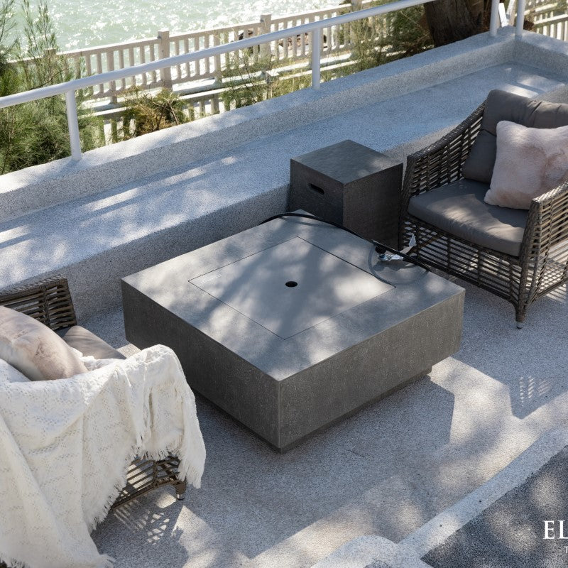 Elementi Plus Victoria Fire Table Outdoor with Lid