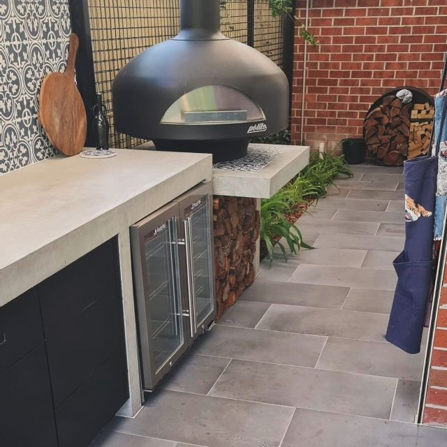 Polito Giotto Wood Fired Pizza Oven With Hexa Stand